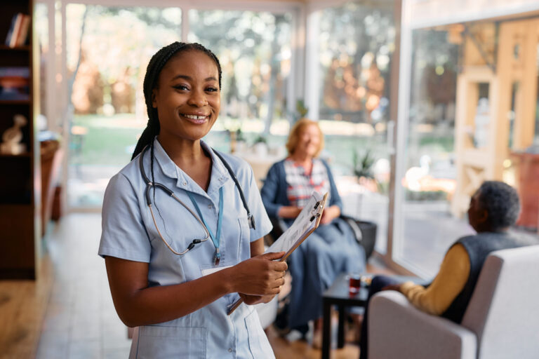 Exploring the Benefits of Working as a Hospice Travel Nurse